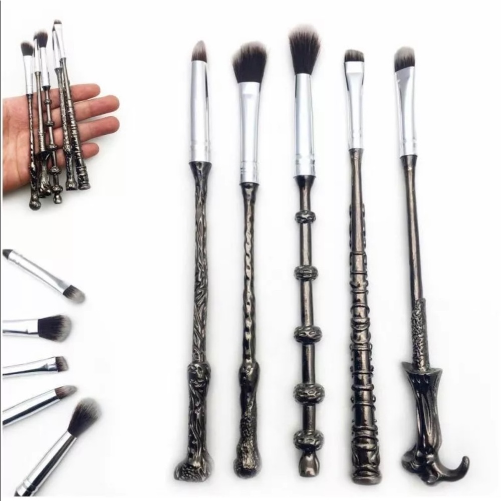 Storybook Harry Potter inspired make up brushes - Picture 5 of 8